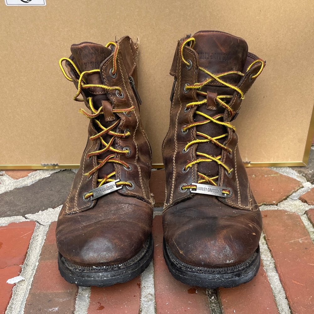 Harley-Davidson Brown Leather Boots with Yellow Lacesa